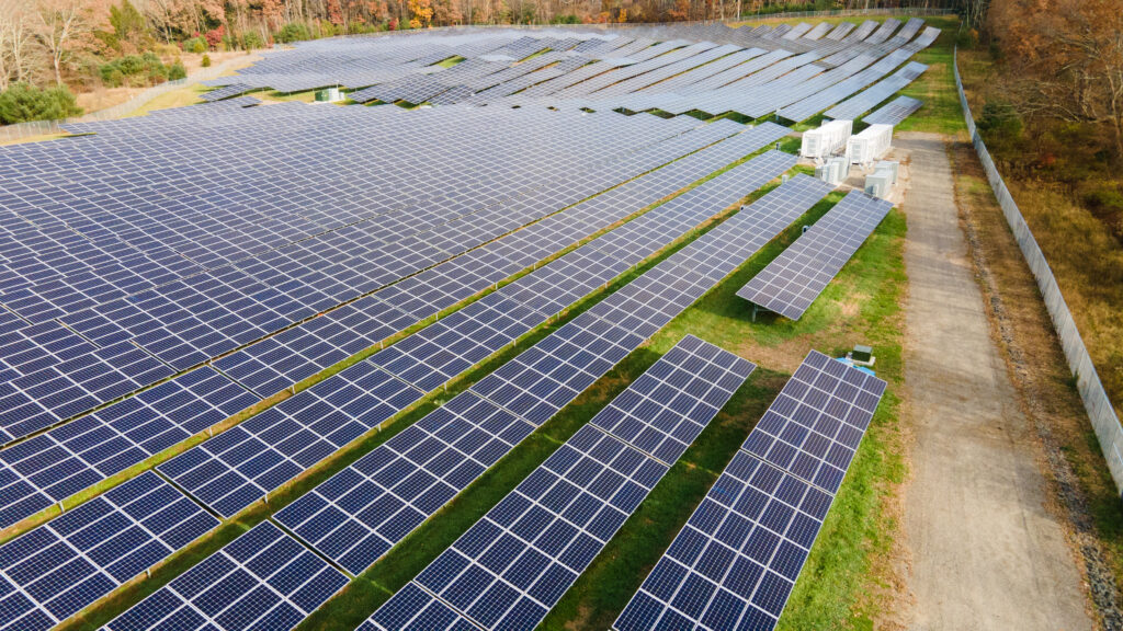 Northampton community solar garden in Northampton MA connected with National Grid and developed by Syncarpha 8